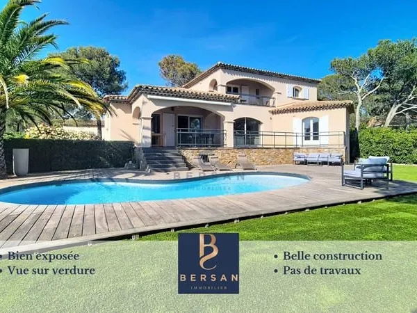 VILLA À VALESCURE PROCHE GOLFS AVEC PISCINE ET APPARTEMENT INDÉPENDANT EXCLUSIVITÉ