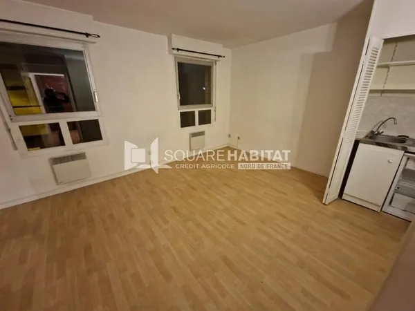 STUDIO A LOUER 28 M2