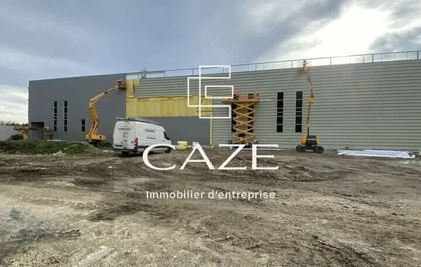 Local d'activité 2829 m²