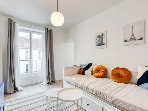 Appartement Location Saint-Denis 1p 19m² 655€