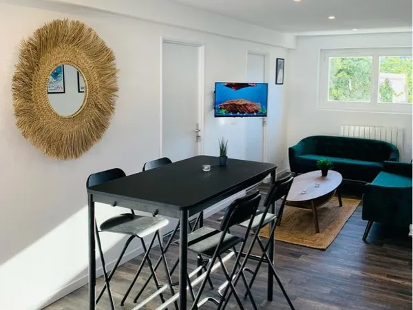 2sdb/4 chambres,entièrement meublée