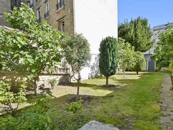 Terrasse de 24m² sur Jardin