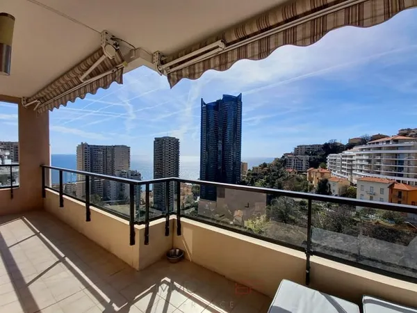 EUGENIA - GRAND 3 PIÈCE AVEC TERRASSE VUE MER ET JARDINET -