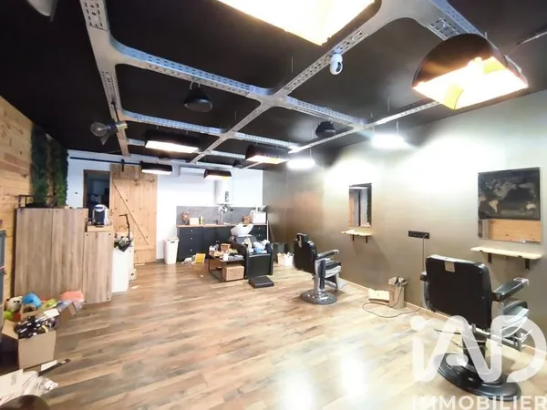Bâtiment 130 m²