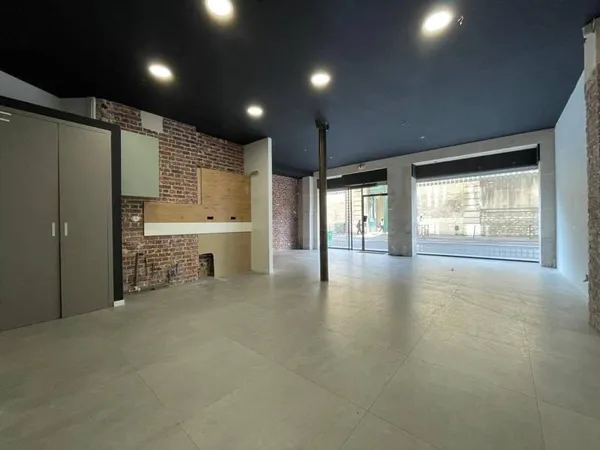 Local commercial 96 m²