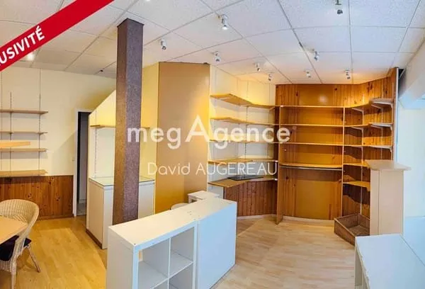 Port-Joinville / A vendre local commercial