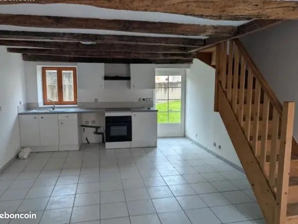 Maison à louer sur la mothe st Heray