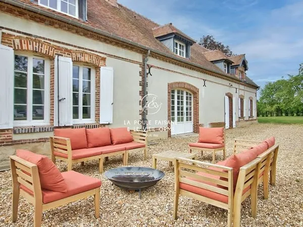 Maison 13 pièces 400 m²