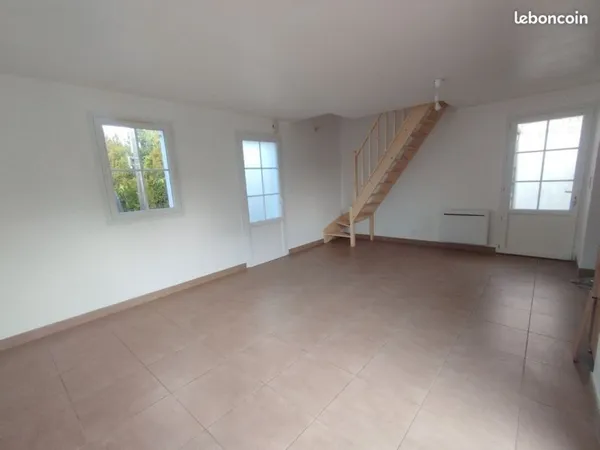 Maison à louer à l'année