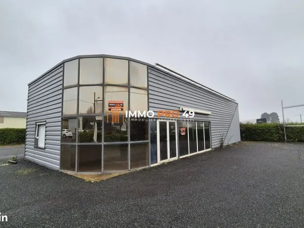 Local commercial 157 m² Mauges-sur-Loire