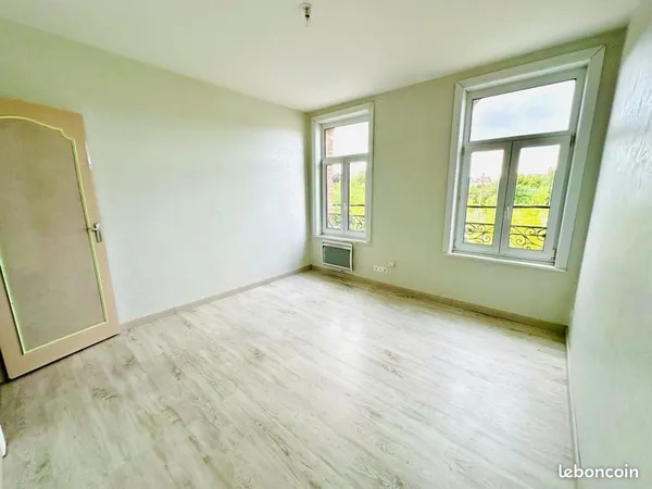 A Louer : Appartement T5 Lumineux avec grenier et cave - tout electrique