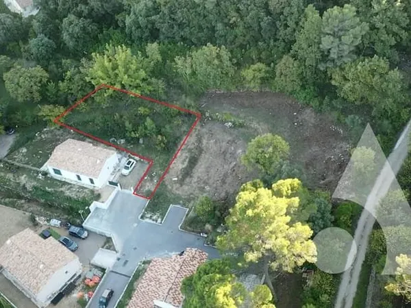 Terrain viabilisé à Draguignan col de l'ange de 803 m2 LOT 5, pour une maison de 120,45m2