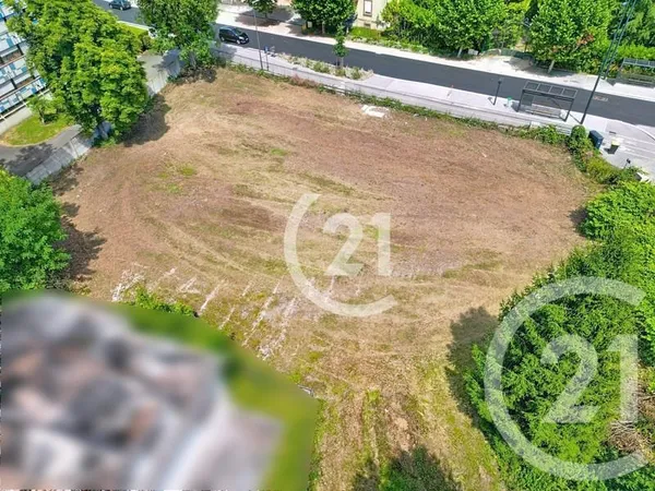 Terrain 1300 m²