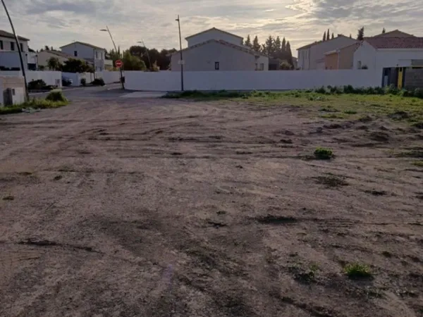 Terrain 263 m²