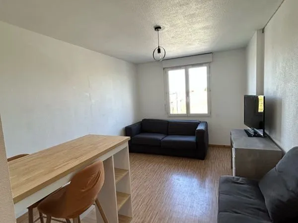 Studio meublé à louer - Talence