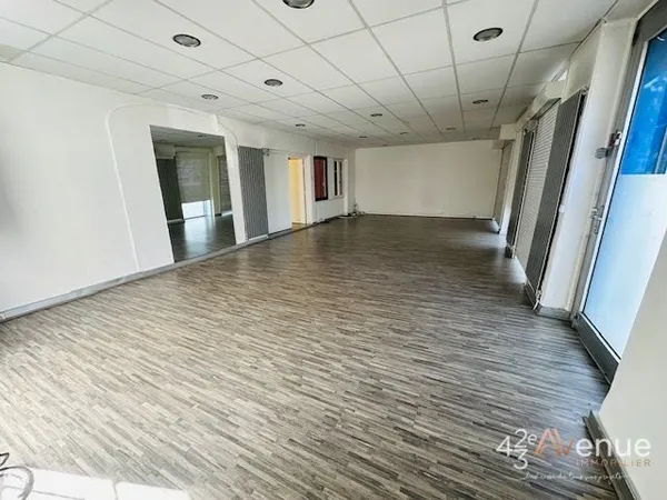 Bureaux 105 m²