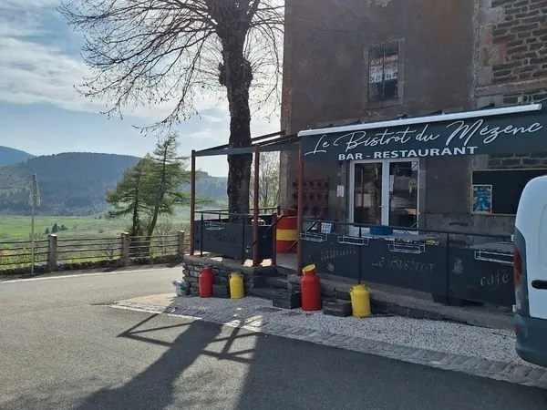 À saisir Restaurant / Bar - emplacement touristique - 25 000