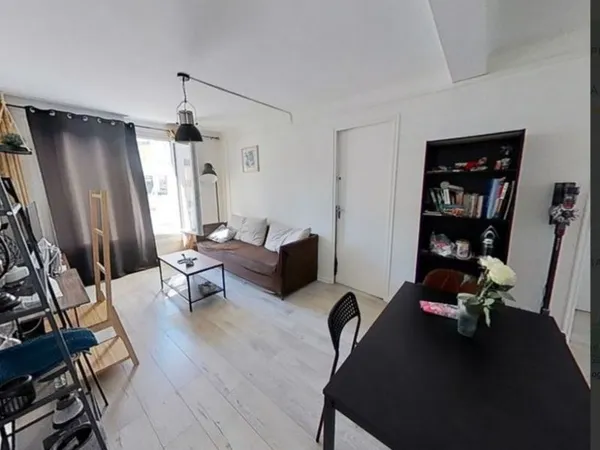 Appartement meublé T4 Toulon Chalucet occupé en colocation excellente rentabilité