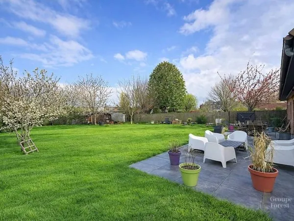 Maison 6 pièces 210 m²