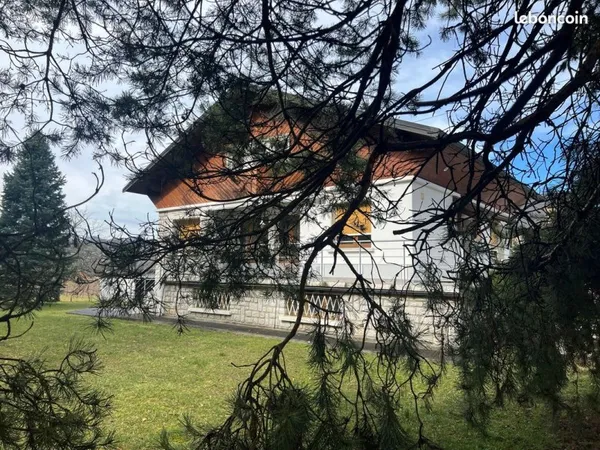 Villa 6 pièces 160 m²