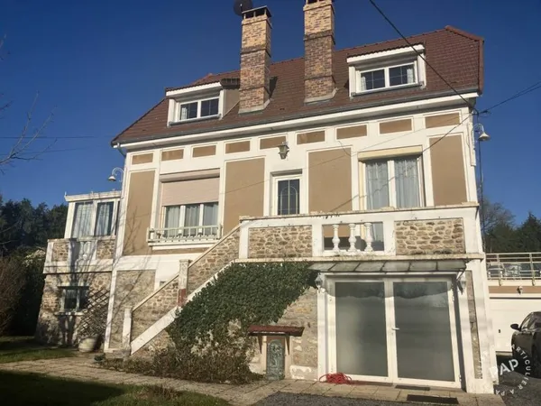 Maison 9 pièces 222 m²