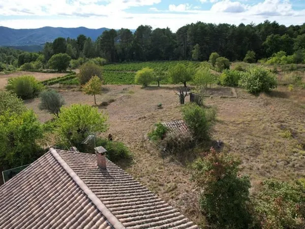 Charmante Maison en Pierre à Rénover dans un Hameau Paisible en Ardèche avec 1900 m² de terrain cons