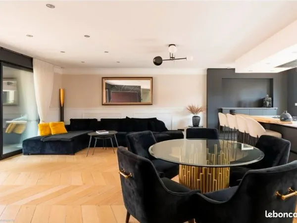 Maison d'exception à Croix : Confort, Modernité et Sérénité