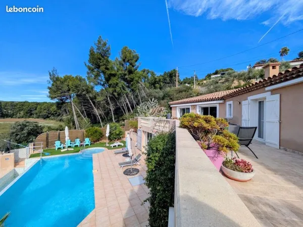 Villa 7 pièces 191 m²