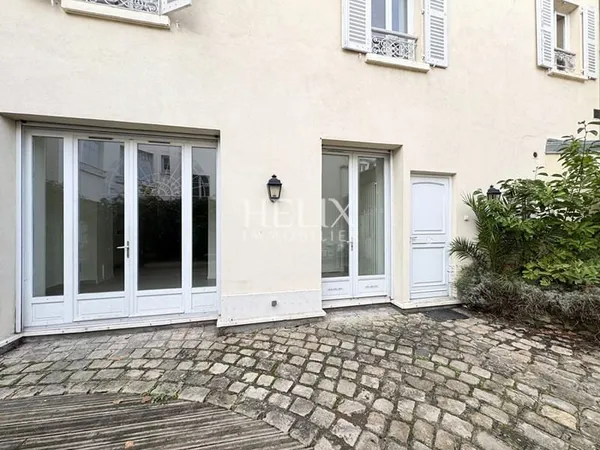Comme une maison de charme atypique quartier Saint-Wandrille RER A Saint Germain en Laye