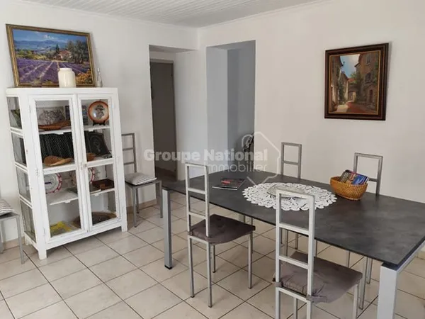 JONQUIERES Appartement plain-pied avec garage