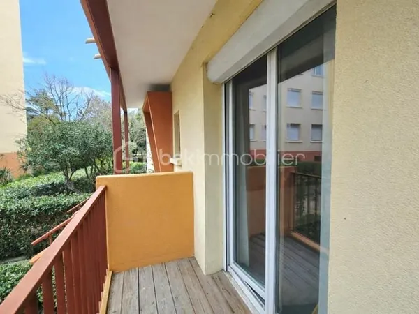 EN EXCLUSIVITE - 2 CHAMBRES - BALCON