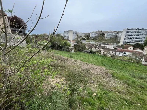Terrain constructible 550 m²