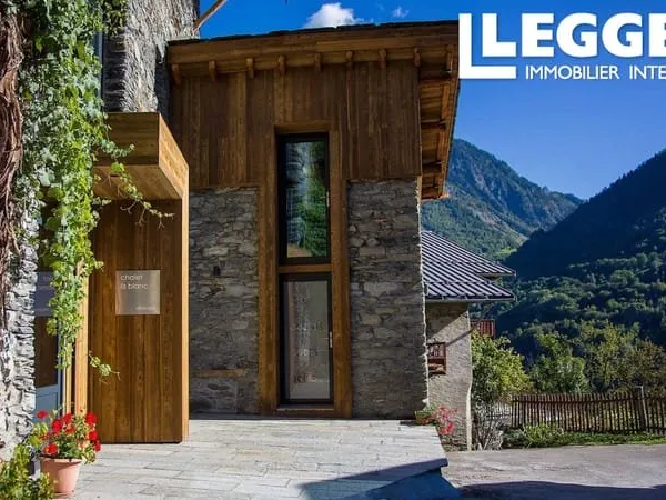 Chalet élégant de cinq chambres, situé à quelques minutes du télésiège haute vitesse de Villaroger-L