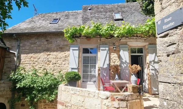 Demeure historique avec jardin dans Turenne centre