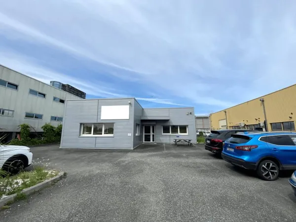 Bureaux 284 m²
