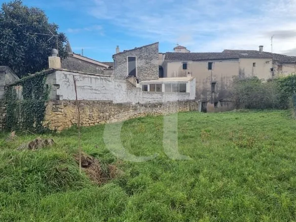 Terrain constructible à Mazan