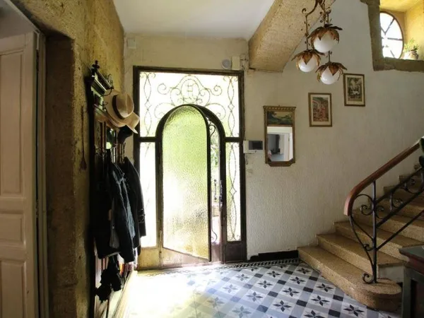 Maison 6 pièces 210 m²