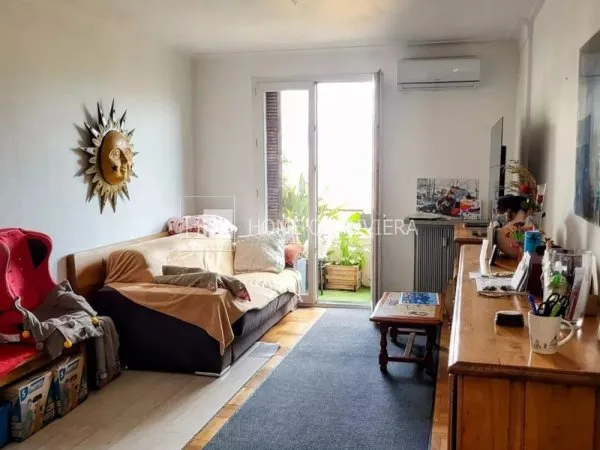 Appartement 2 Pièces traversant rénové quartier Cessole
