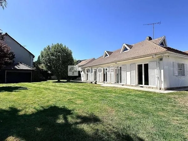 Maison 8 pièces 187 m²