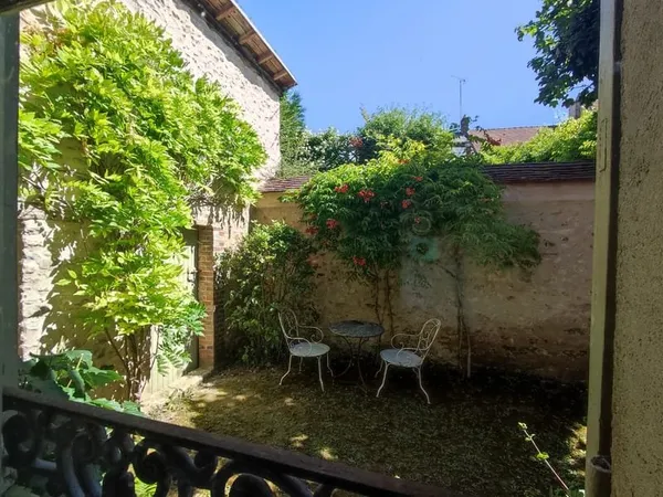 Maison ancienne - CACHET-CHARME 3 chambres 10 min EPERNON