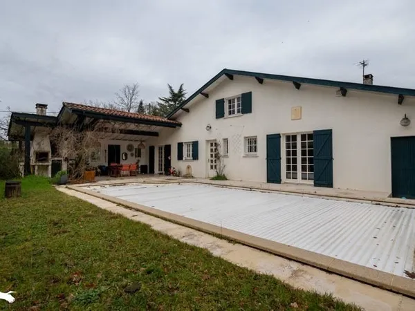 Maison 5 pièces 180 m²