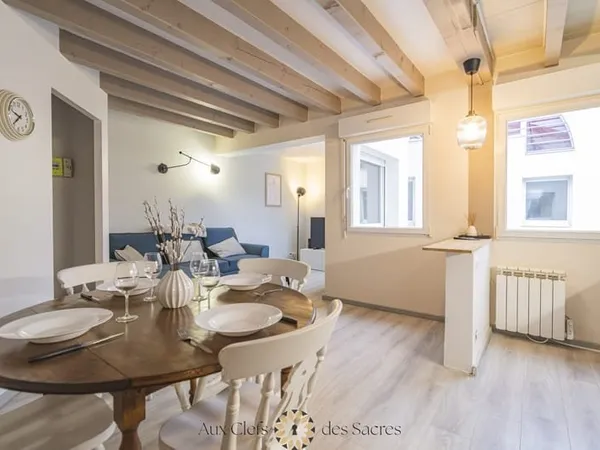 REIMS SECTEUR GAMBETTA - APPARTEMENT MEUBLE 2 CH AVEC TERRASSE ET STATIONNEMENT