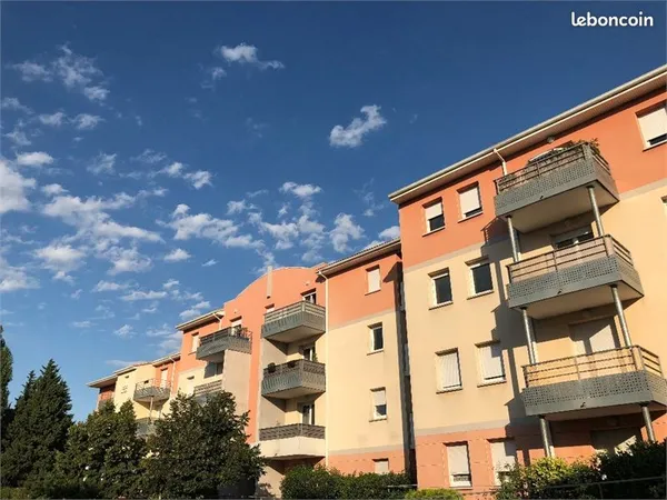 Location bel appartement P2 bis. 58m2 quartier 7 collines