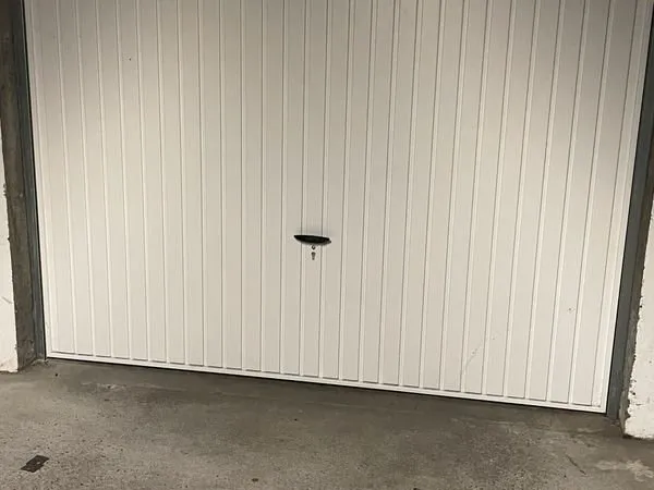 Garage fermé sécurisé - Résidence Porte de l'Ouest - Grenoble - 100