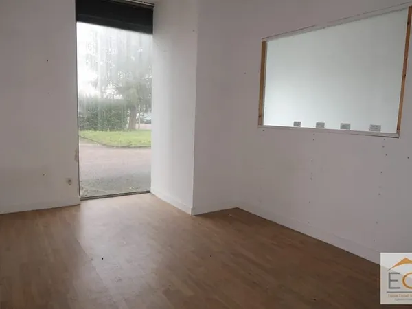 Local commercial Feytiat 1 pièce(s) 80 m2