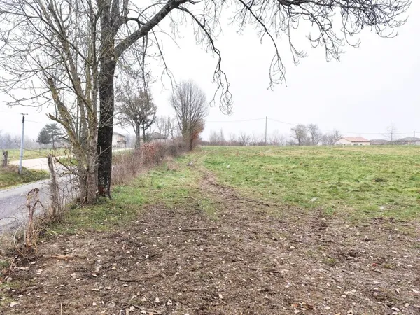 Terrain en individuel 36700 m²