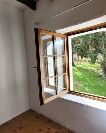 Loue chambre dans maison