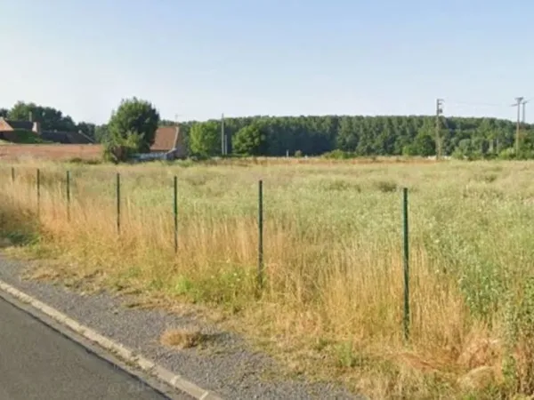 Terrain 476 m²