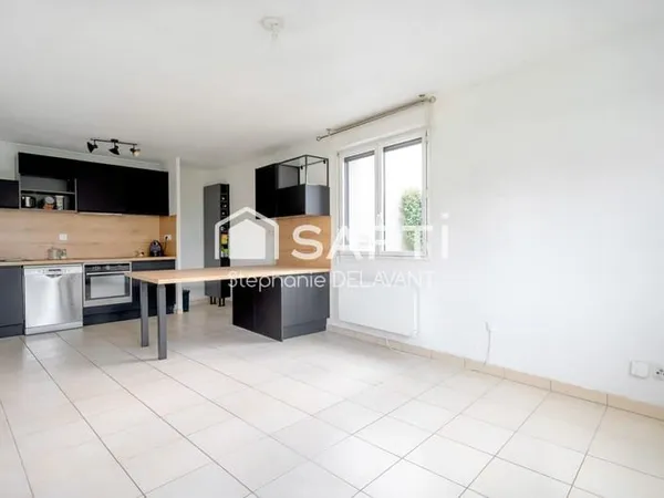 Appartement T3 avec jardin et piscine  Calme, confort et praticité à Bègles !