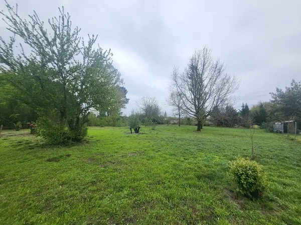 Terrain constructible 1000 m²